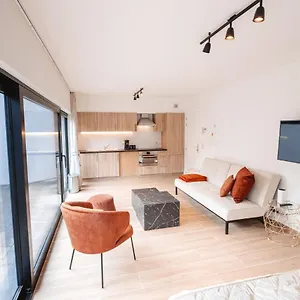 K&y 3 Brussels Airport 500m! Appartement